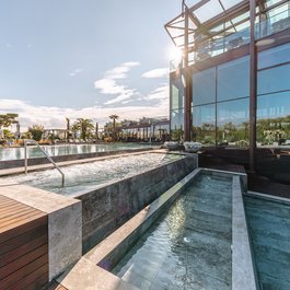 Luxury on picturesque Lake Garda